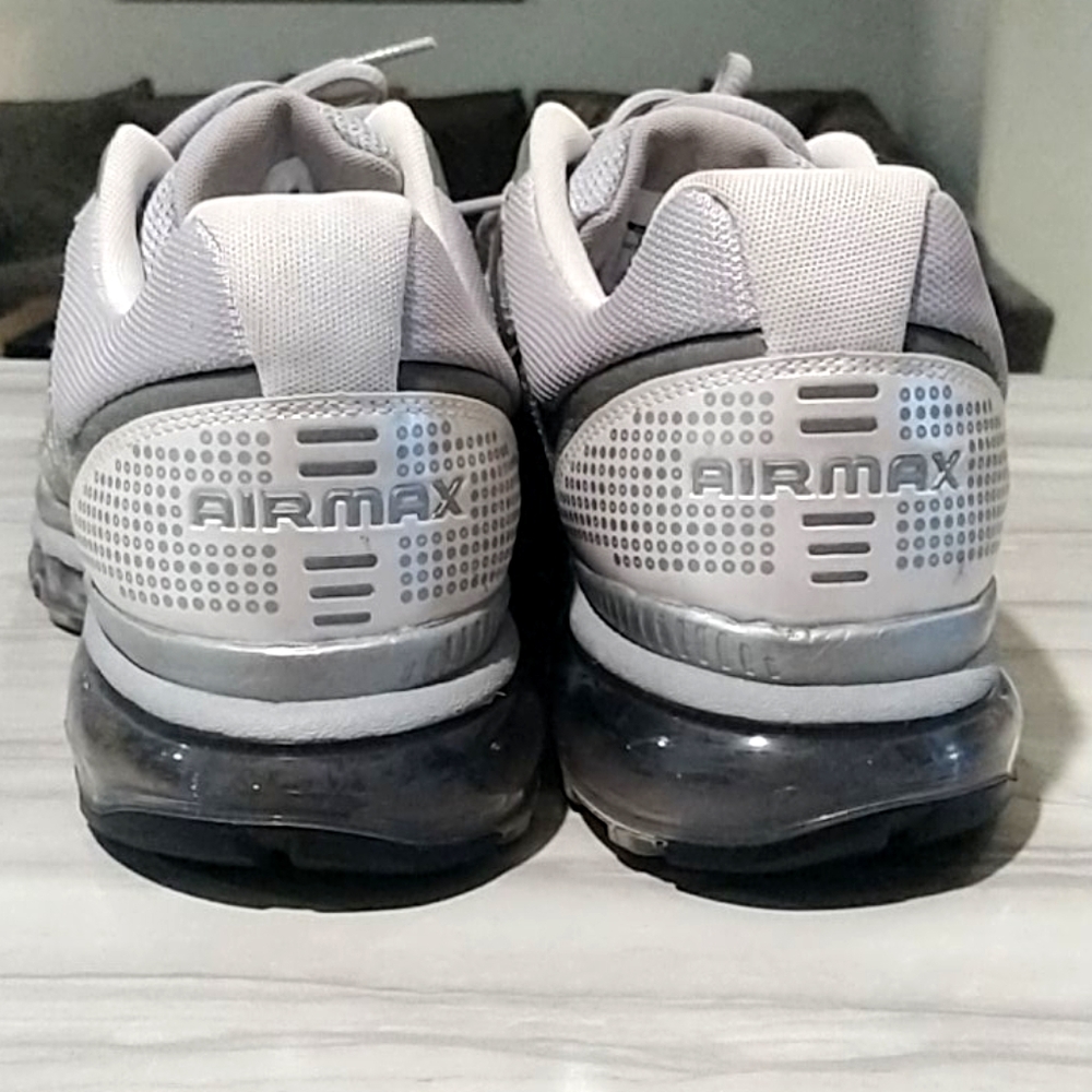 Men's Nike Air Max silver and grey running shoes